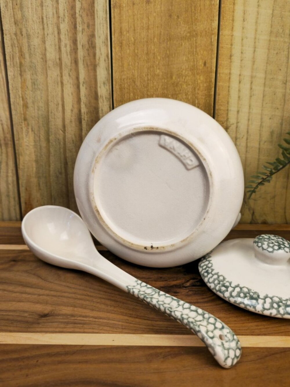 Vintage Corelle Stoneware Green Heart Covered Soup Tureen Been Pot with Ladle - Picture 11 of 11